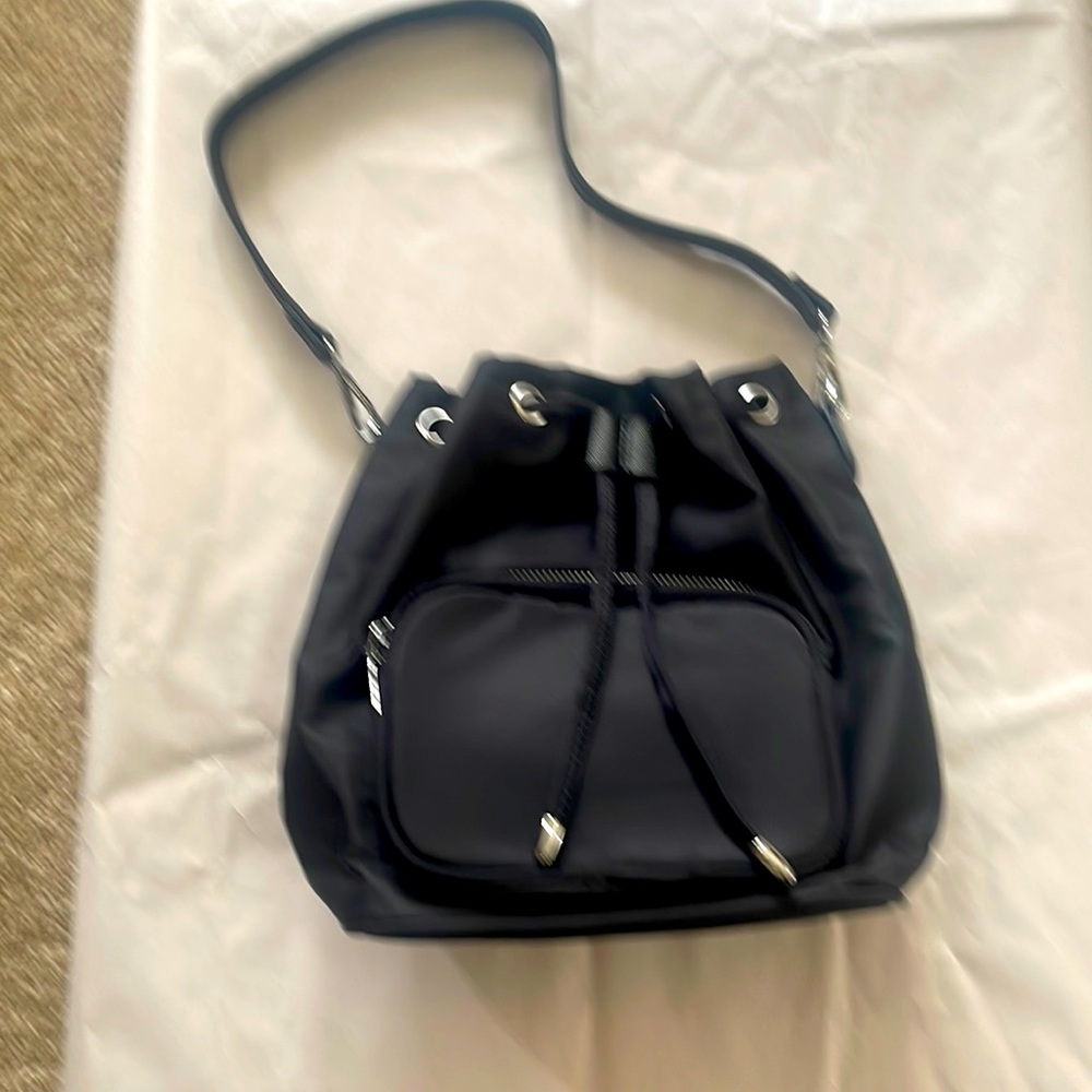 Women’s super cute bag by Canmart.